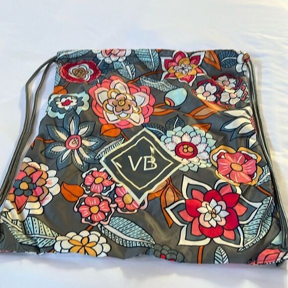 Vera Bradley Tropical Evening Backsack. P6 - Picture 1 of 2